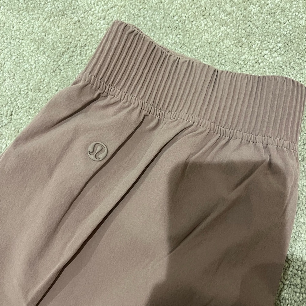 Lulu cropped wide leg pants!